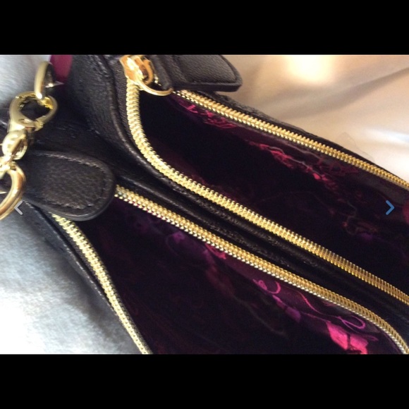 NEW Betsey Johnson 2 Entry Quilted Crossbody Bag - Picture 3 of 4
